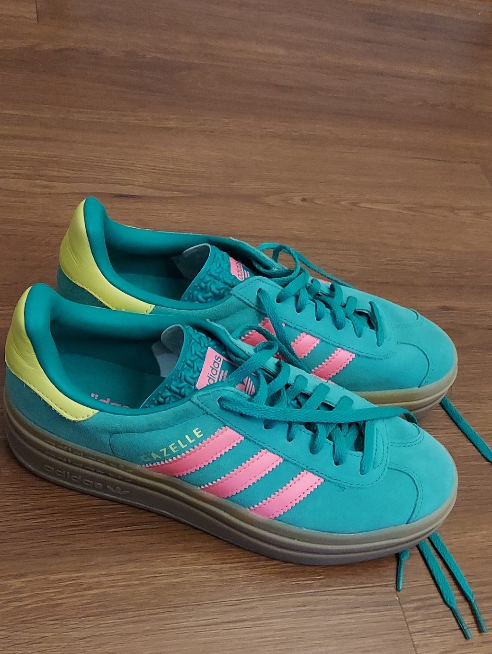 adidas Women’s Green Pink Gazelle Sneakers - Picture 2 of 7